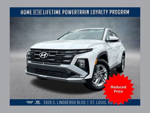 Used 2025 Hyundai Tucson SE image 1