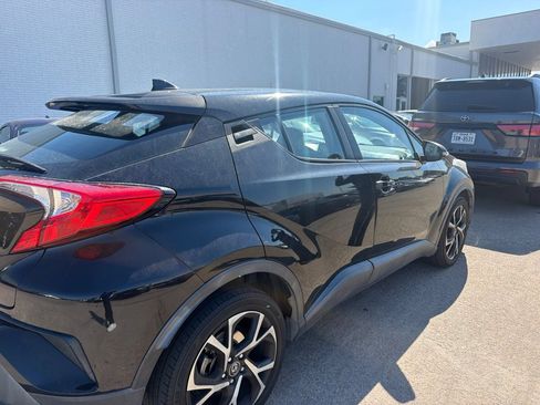 Used 2018 Toyota C-HR XLE FWD image 5