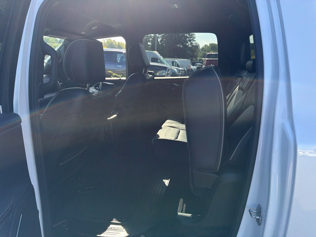 Used 2022 RAM 1500 Limited w/ Trailer Tow Group AWD/4WD image 17