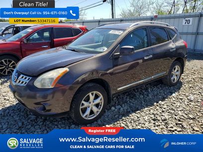 Used 2011 Nissan Rogue SV w/ Premium Pkg