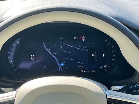 New 2026 Volvo V60 B5 Cross Country Plus w/ Protection Package Premier image 19