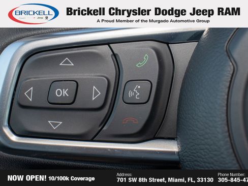 Used 2025 Jeep Wrangler Sahara image 27