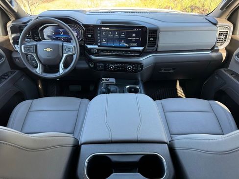 Used 2025 Chevrolet Silverado 1500 LTZ w/ Technology Package image 30