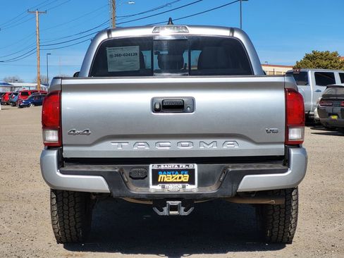 Used 2023 Toyota Tacoma SR5 w/ Technology Package image 5