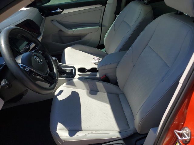 Used 2020 Volkswagen Jetta SE w/ SE Cold Weather Package FWD image 17