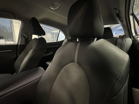 Used 2023 Toyota Camry LE FWD image 10