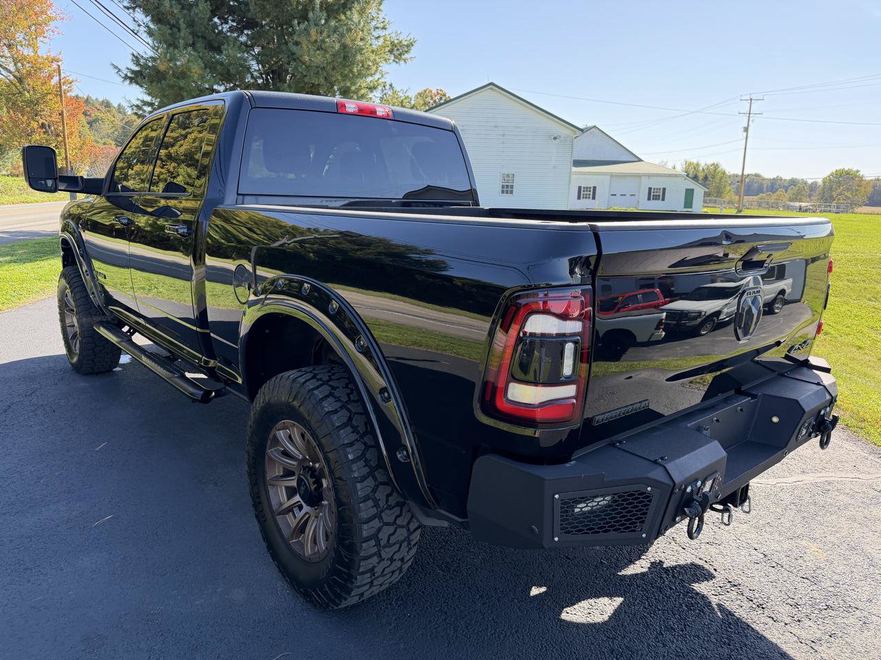 Used 2020 RAM 2500 Big Horn w/ Night Edition AWD/4WD image 7
