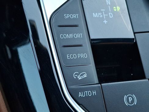 Used 2025 BMW X4 xDrive30i image 22