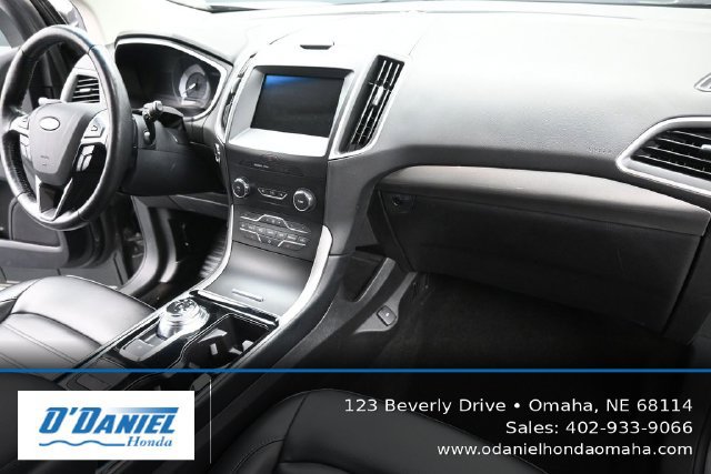 Used 2019 Ford Edge SEL w/ Equipment Group 201A AWD/4WD image 42