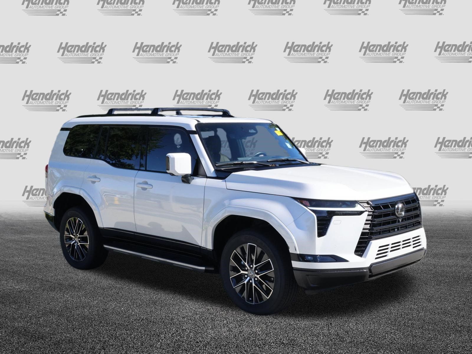 Used 2024 Lexus GX 550 w/ Accessory Package (2T) AWD/4WD image 2