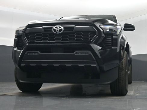 Used 2024 Toyota Tacoma TRD Sport image 41