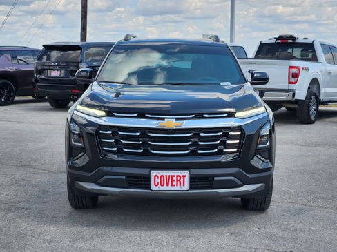 Used 2025 Chevrolet Equinox LT w/ Convenience Package II FWD image 2