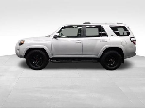 Used 2021 Toyota 4Runner SR5 Premium image 6