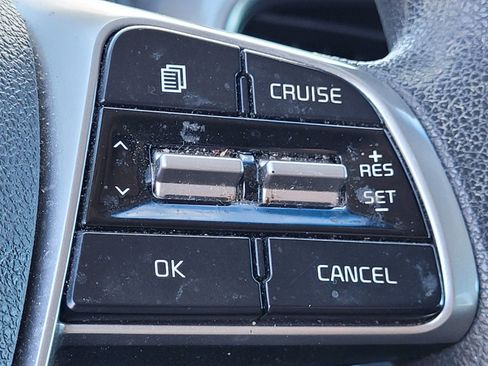 Used 2020 Kia Sorento LX image 30