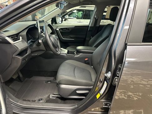 Certified 2025 Toyota RAV4 LE AWD/4WD image 13