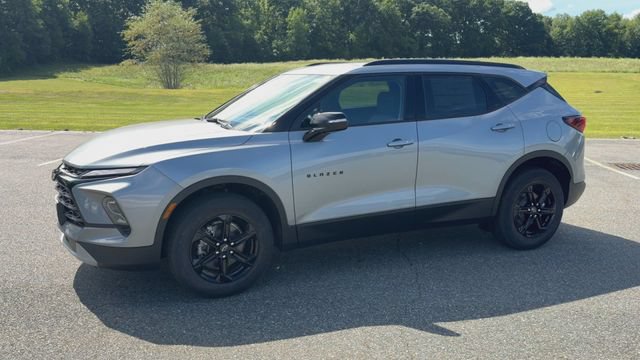 New 2026 Chevrolet Blazer LT w/ Midnight/Sport Edition AWD/4WD image 5