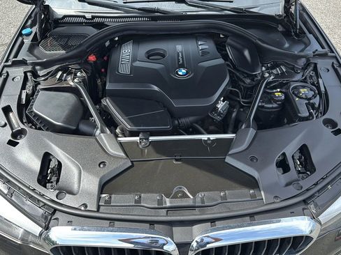 Used 2017 BMW 530i xDrive image 25