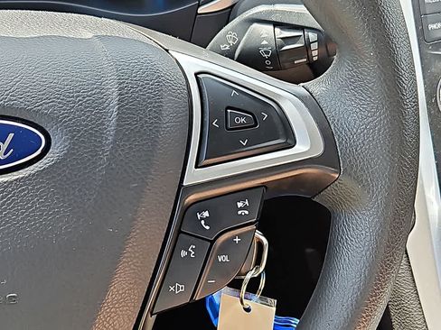 Used 2014 Ford Fusion SE FWD image 19
