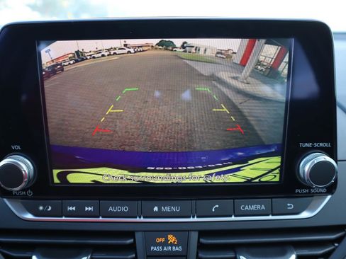 New 2025 Nissan Altima 2.5 SV image 24