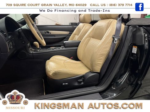 Used 2004 Ford Thunderbird RWD image 11