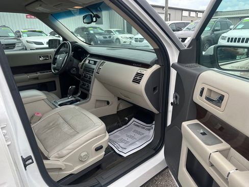 Used 2012 Ford Flex SEL w/ Equipment Group Order Code FWD image 12