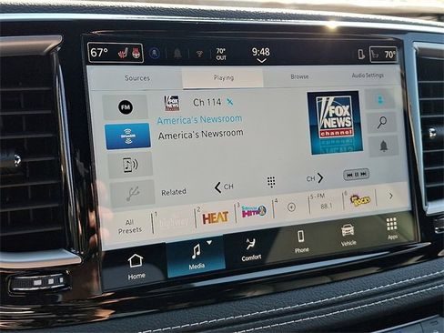 New 2026 Chrysler Pacifica Select image 3