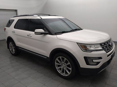 Used 2016 Ford Explorer Limited w/ Equipment Group 301A AWD/4WD image 11