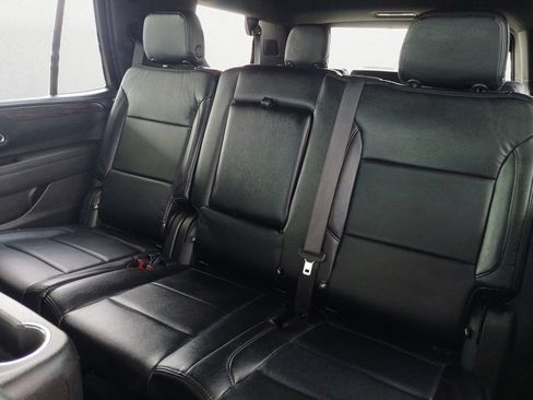 Used 2023 Chevrolet Tahoe LS AWD/4WD image 9