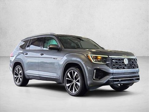 Used 2024 Volkswagen Atlas SEL Premium R-Line AWD/4WD image 2