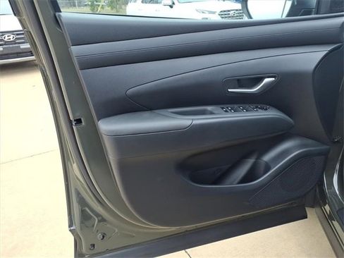 New 2026 Hyundai Tucson SE image 18