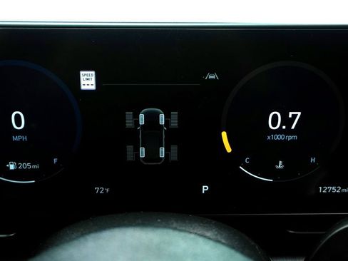 Used 2024 Hyundai Kona SEL w/ Convenience Package AWD/4WD image 24