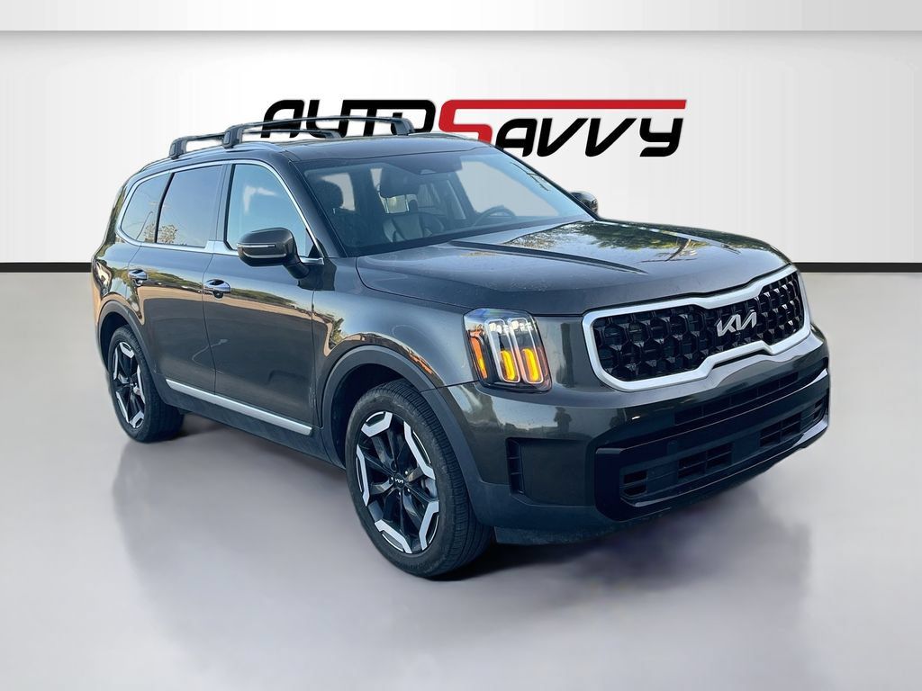 Used 2024 Kia Telluride S w/ S Sunroof Package AWD/4WD image 1