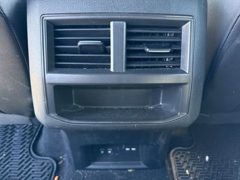 Used 2022 Volkswagen Atlas Cross Sport SEL R-Line image 18