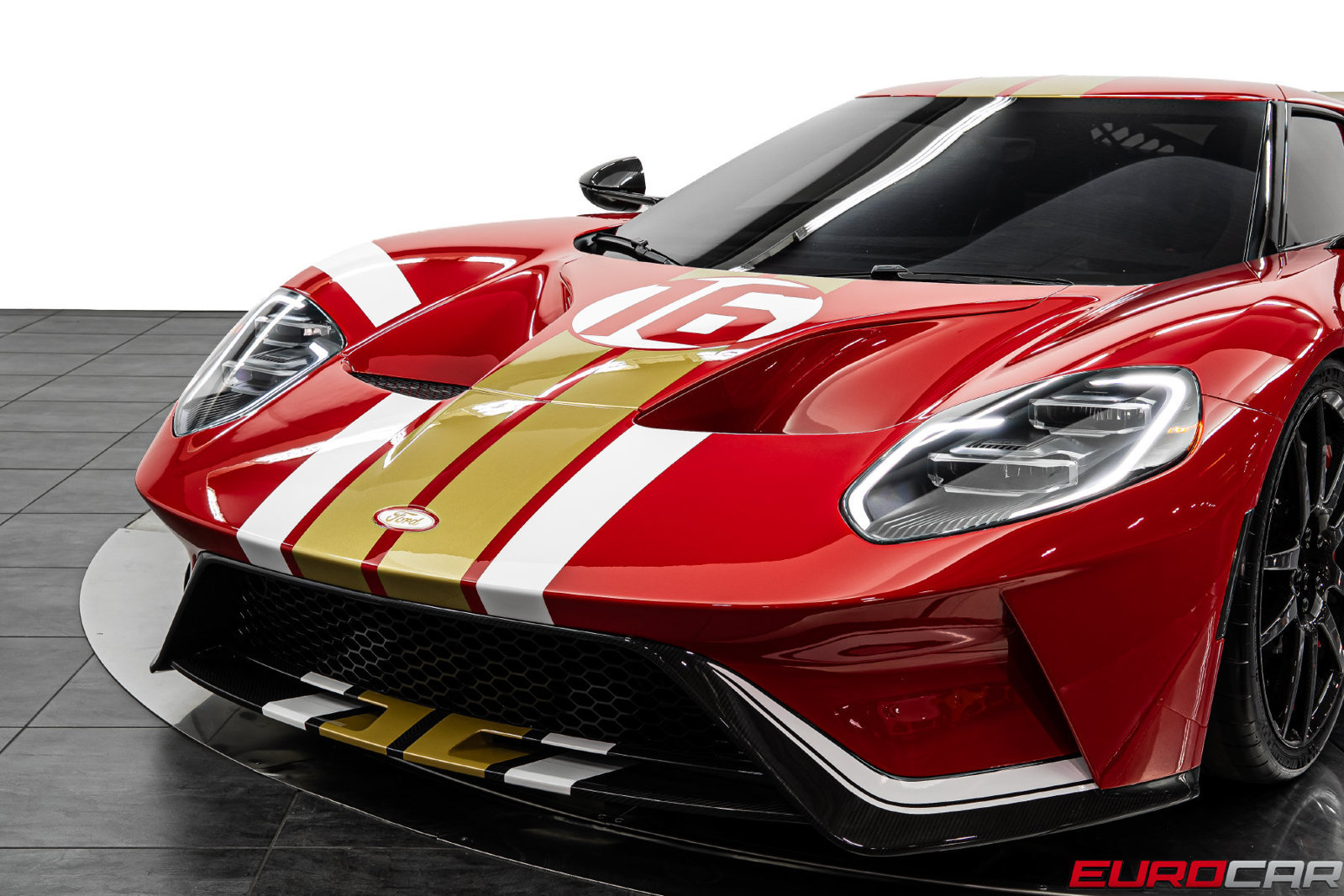 Used 2022 Ford GT Heritage Edition RWD image 17