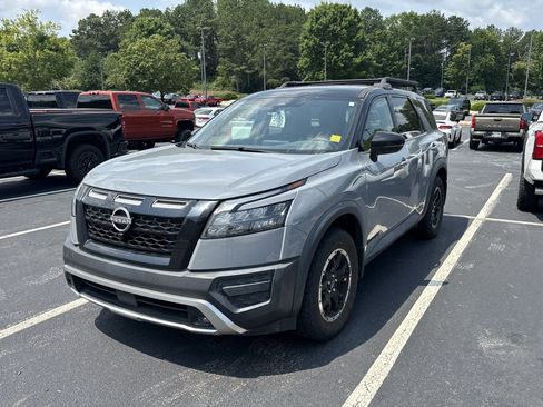Used 2023 Nissan Pathfinder Rock Creek AWD/4WD image 9
