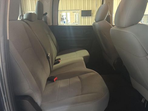 Used 2015 RAM 2500 Tradesman w/ Chrome Appearance Group image 14