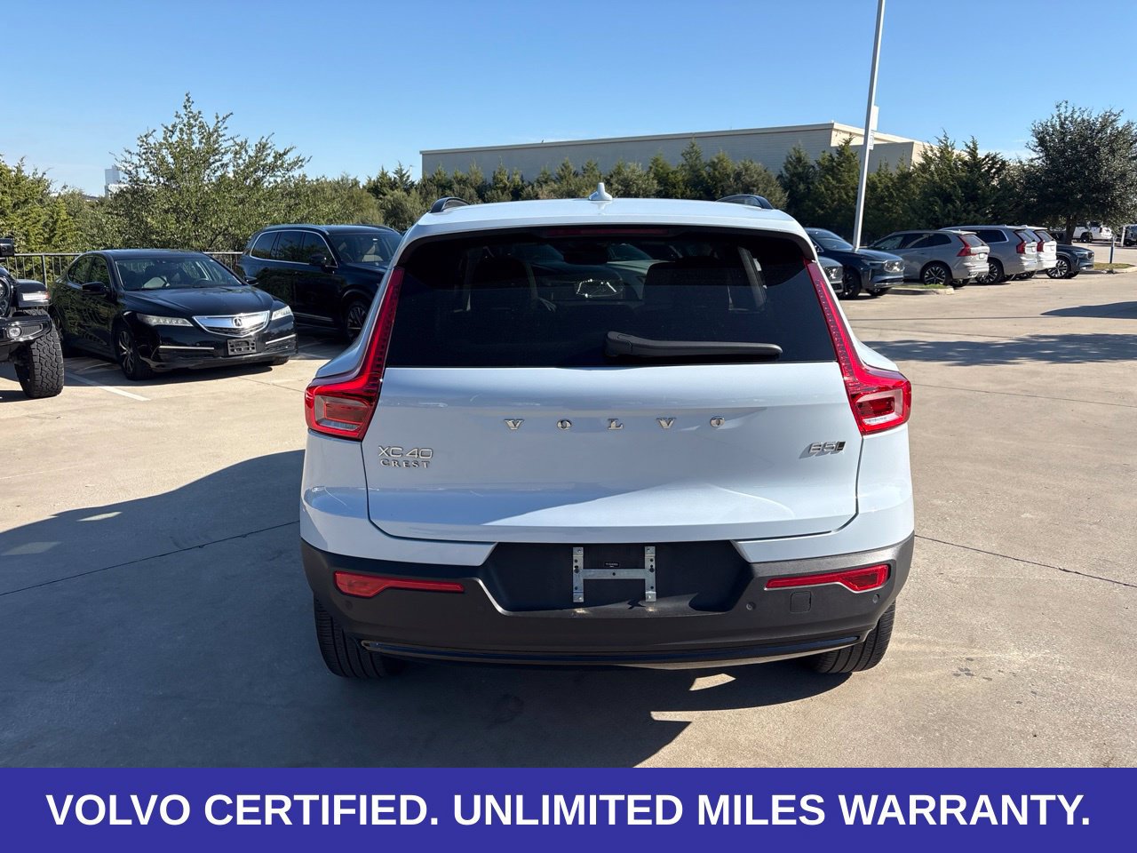 Certified 2024 Volvo XC40 B5 Plus w/ Protection Package Premier AWD/4WD image 9