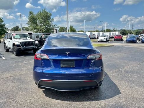 Used 2023 Tesla Model Y Long Range AWD/4WD image 10