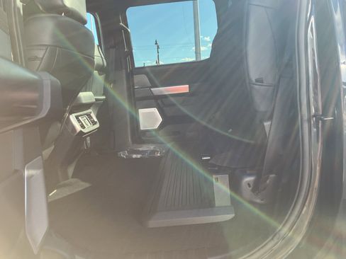 Used 2025 Ford F350 Platinum image 30