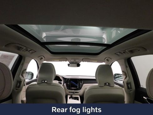 Used 2023 Volvo XC60 B5 Plus w/ Protection Package Premier image 21