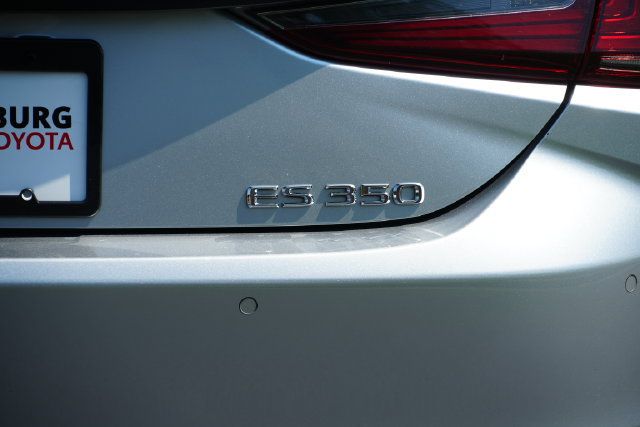 Used 2022 Lexus ES 350 w/ Premium Package FWD image 7