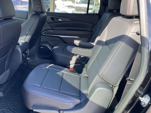 Used 2024 Chevrolet Traverse Z71 w/ Enhanced Driving Package image 30