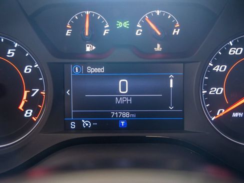 Used 2023 Chevrolet Camaro LT RWD image 41
