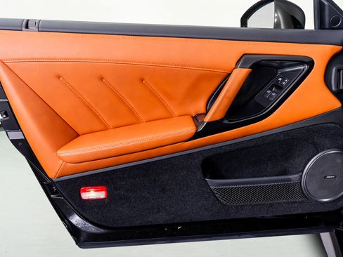 Used 2021 Nissan GT-R Premium image 40