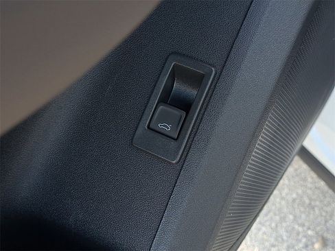 New 2025 Audi Q5 2.0T Premium Plus image 21