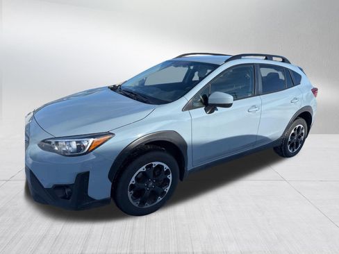 Used 2022 Subaru Crosstrek 2.0i Premium image 2