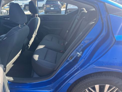 Used 2025 Nissan Altima 2.5 SV image 21