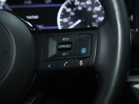 Certified 2025 Nissan Pathfinder SL image 25