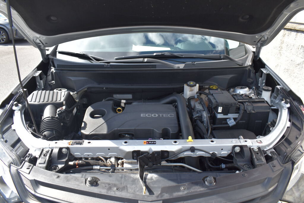 Used 2018 Chevrolet Equinox LT FWD image 27