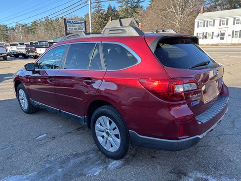 Used 2015 Subaru Outback 2.5i Premium image 3
